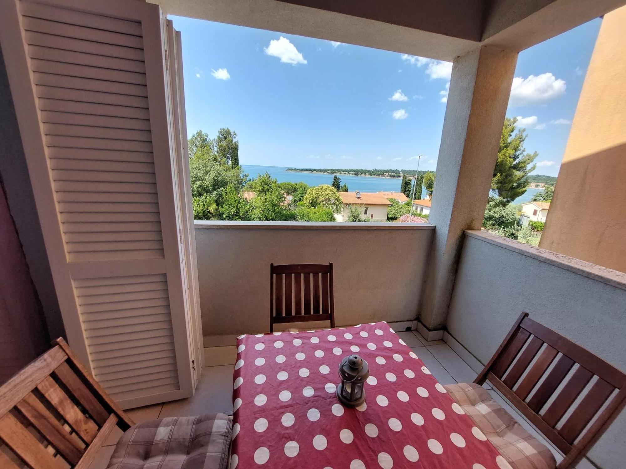 Apartments Henc Novigrad Istria Kültér fotó